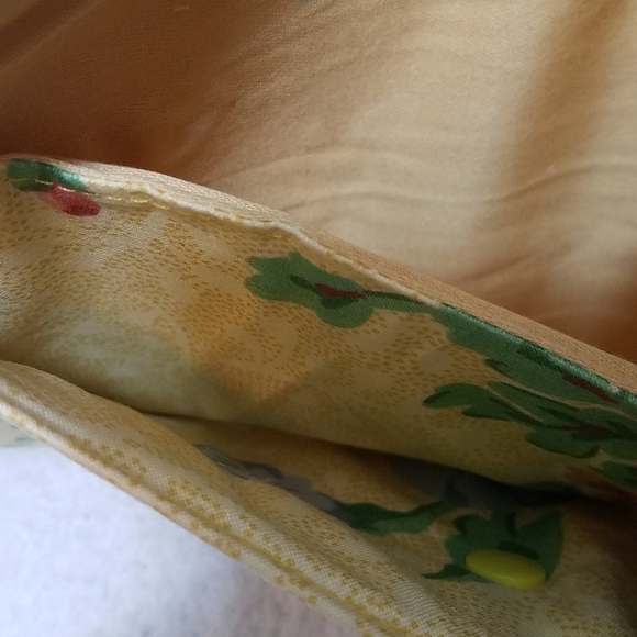 Handmade Vintage Print Floral Clutch - Picture 4 of 8